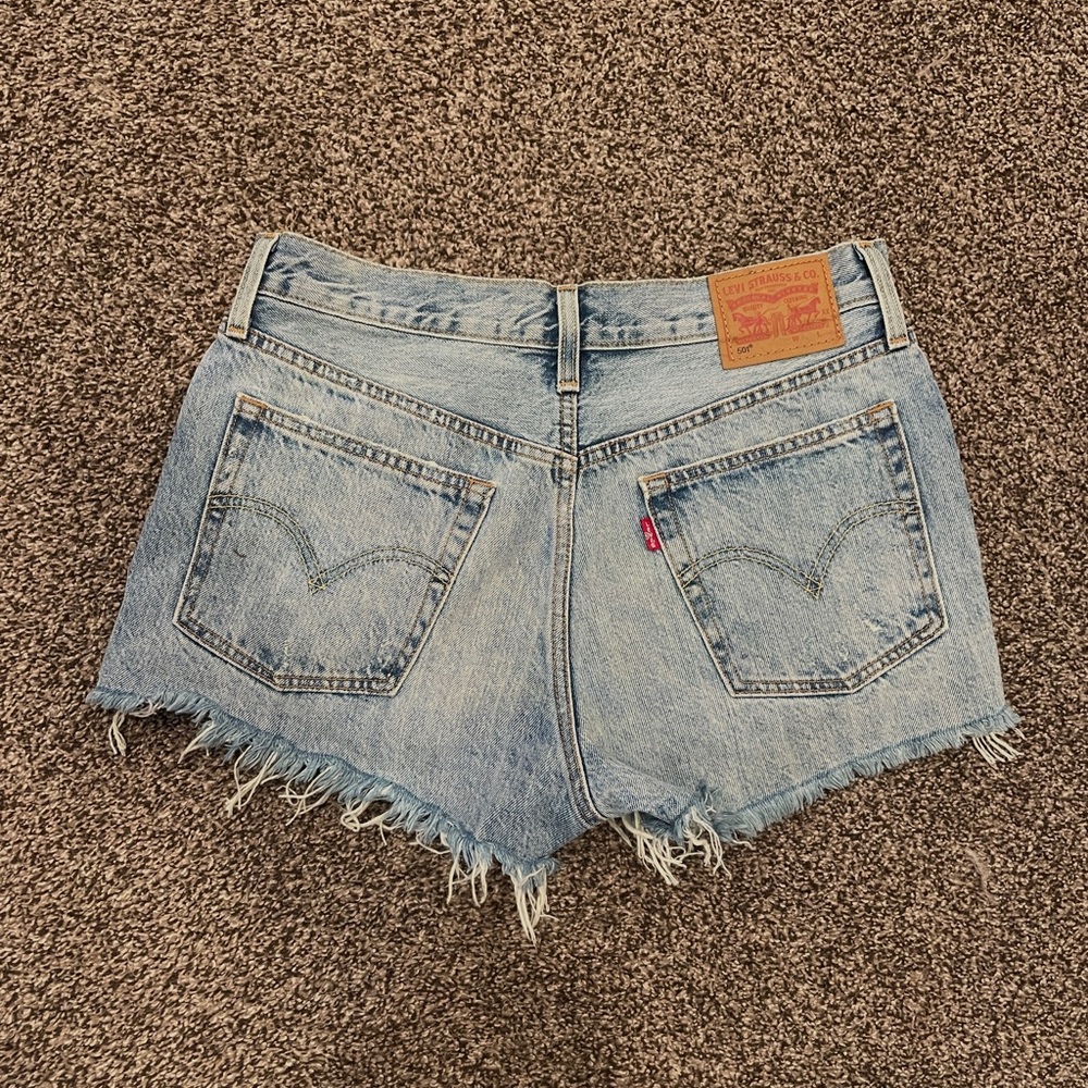Levi’s 501 cutoff denim shorts